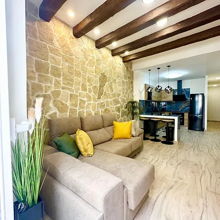 La Reina By The Sea * Alicante