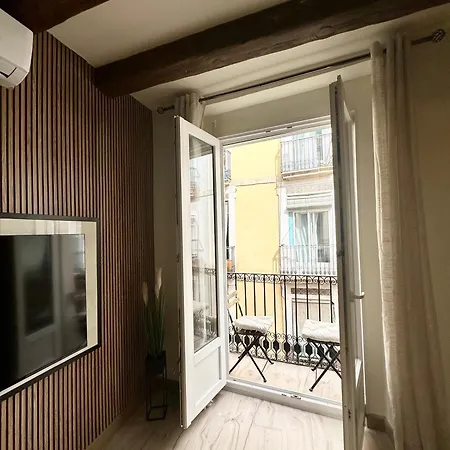 La Reina By The Sea *