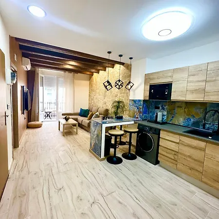 La Reina By The Sea * Alicante